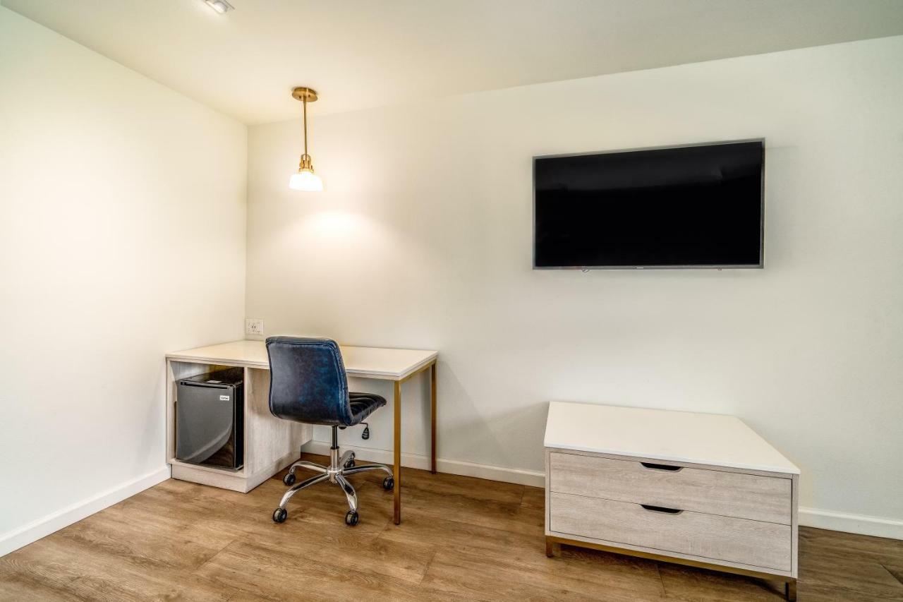 Trend Hotel At Lax Airport Lennox Room photo